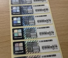 10 adesivi licenza Windows 11